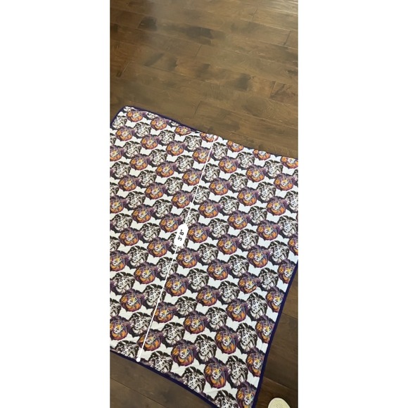 Bums & Roses Lion Print Baby Blanket Large
Stroller Toddler Boutique 46x44 - Picture 4 of 6